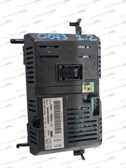 TKe műszerfal kijelző.2